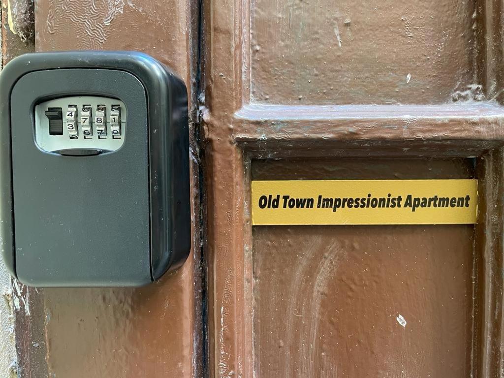 Old Town Impressionist Apartment Βουκουρέστι Εξωτερικό φωτογραφία